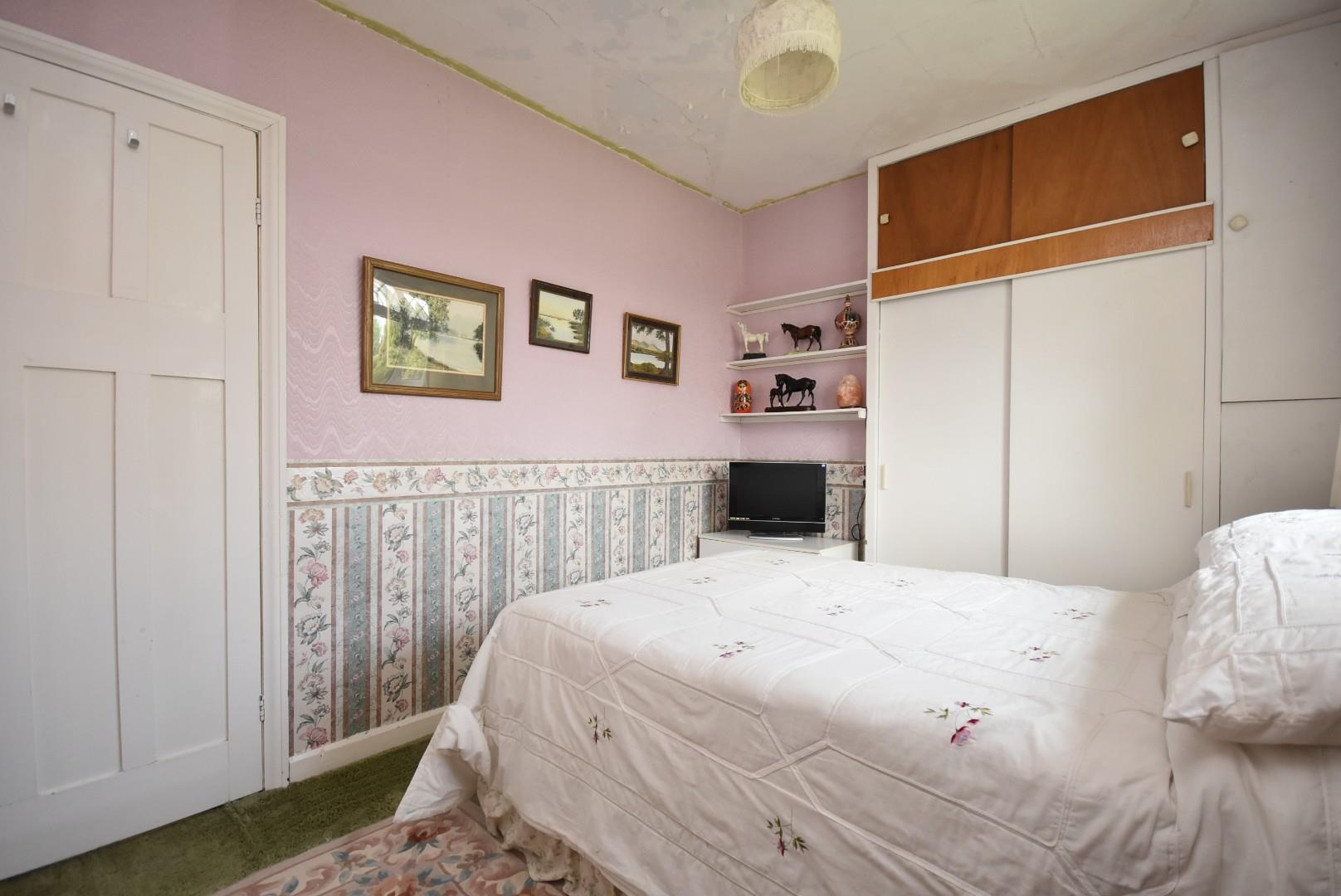 63 Coleridge Avenue, Penarth, CF64 2SR